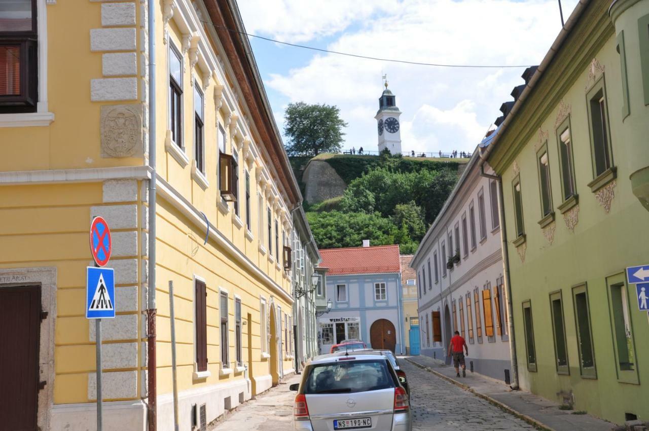 Apartman Tina Novi Sad Exteriör bild